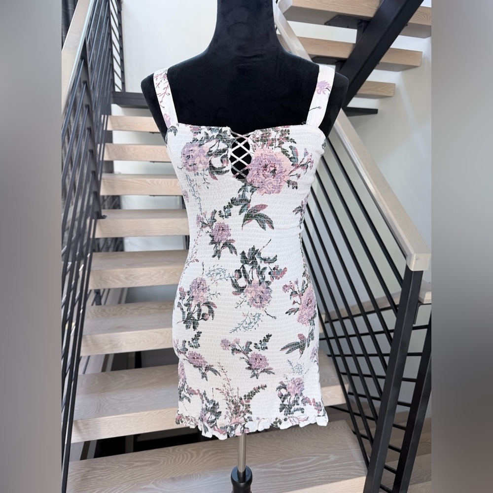 New Floral Print White Dress size XS/S